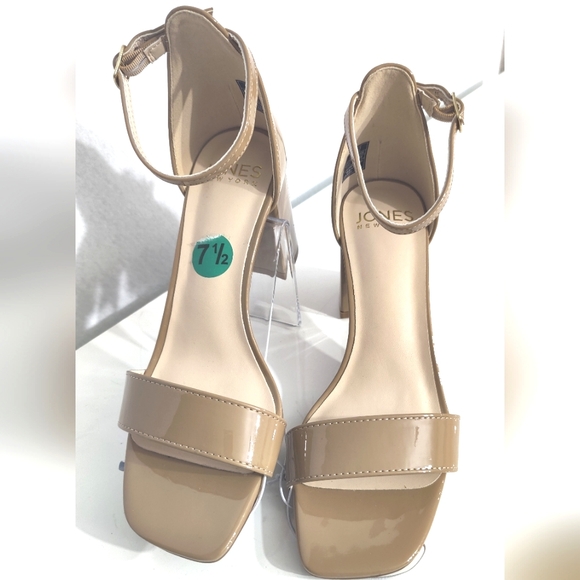 Jones New York Shoes - Women's Jones New York Early‎ Dress High Block Heels Size 7.5 In Beige Color